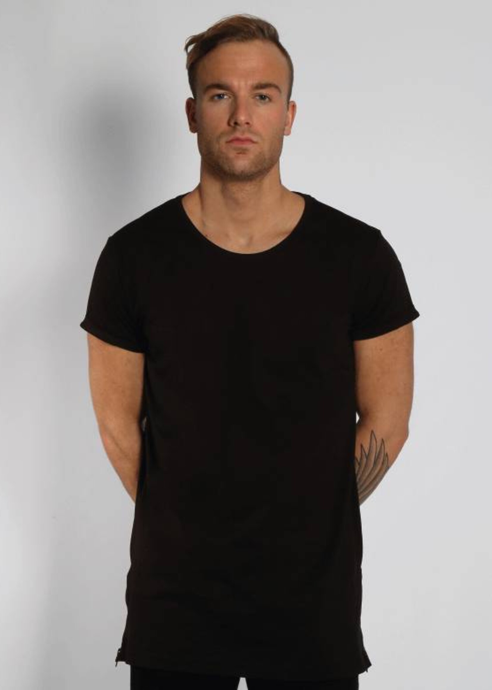 CUSTOM TEXT SIDE ZIP LONG TEE (MEN)