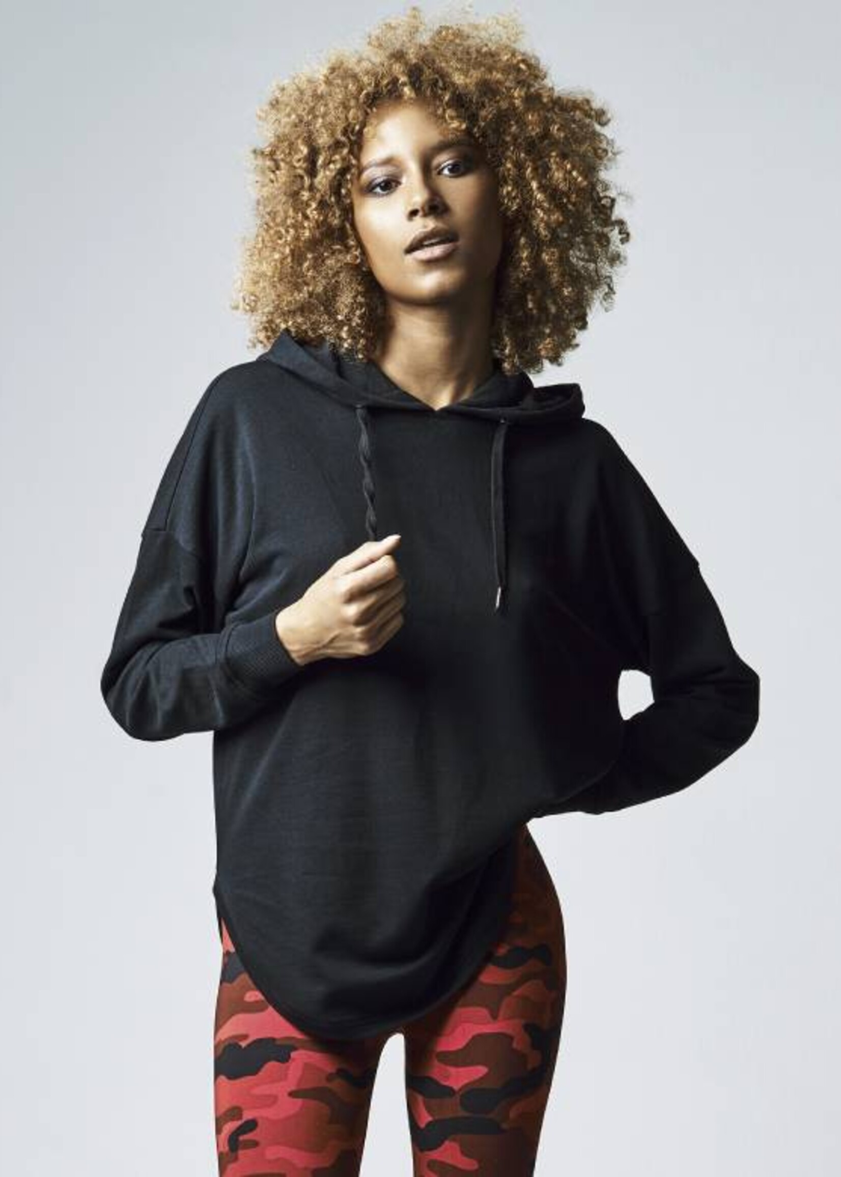 OVERSIZED TERRY HOODIE BLACK (WMN)