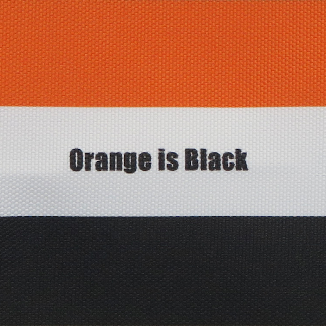 Velits Outdoor Buitenkussen Orange is New Black Cross oranje