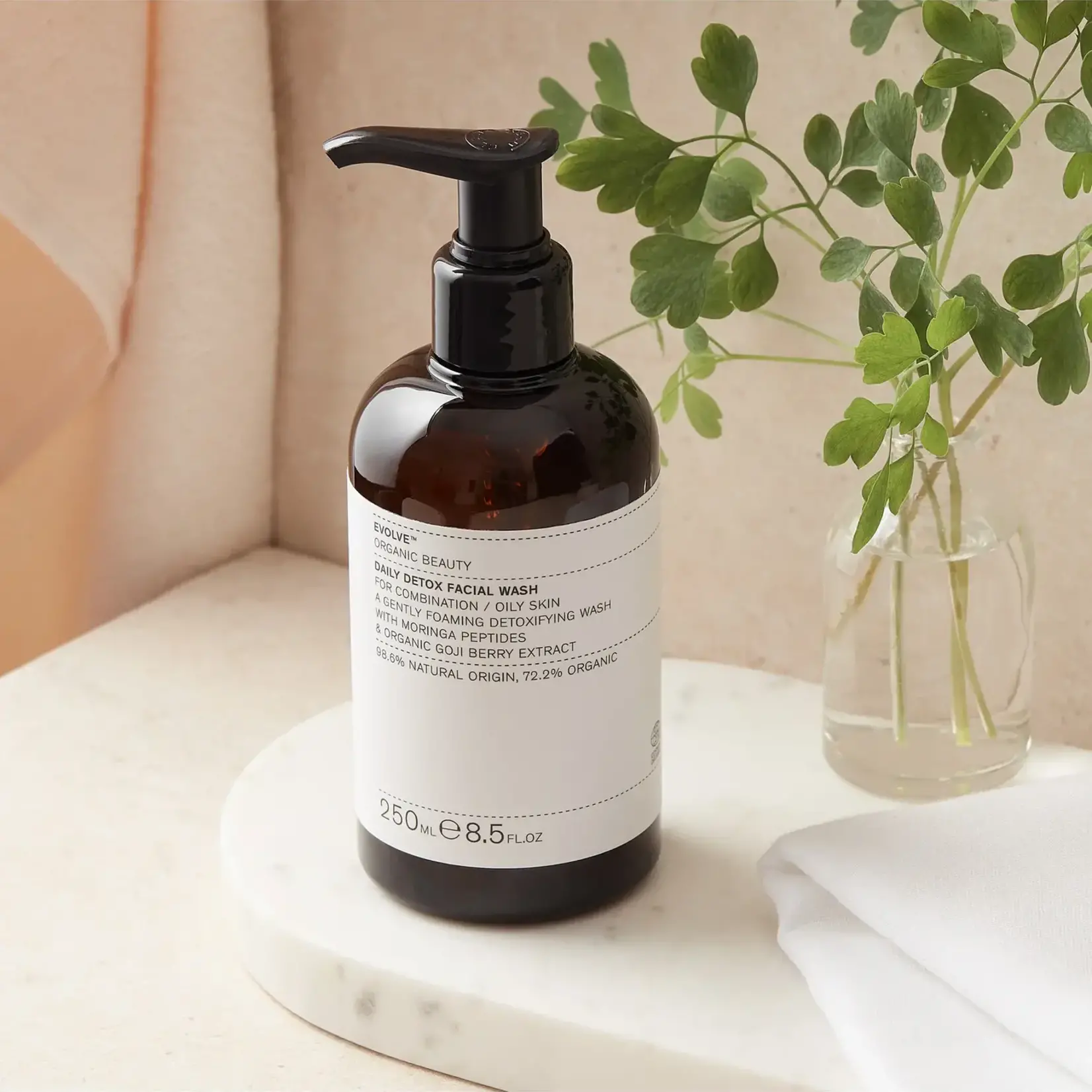 Evolve Organic Beauty Daily Detox Facial Wash - 100 ml - Evolve