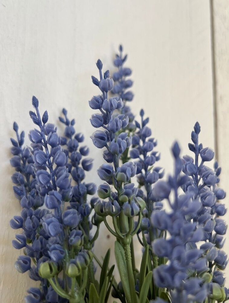 Rattan artificial planter with lavender 30cm and boxwood Rattan artificial planter with lavender 30cm and boxwood