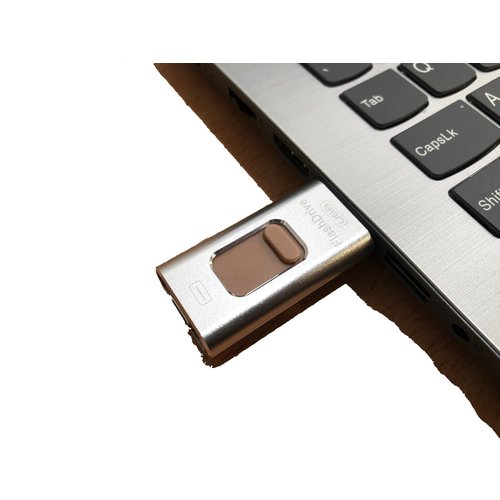 Parya Official - 4-in-1 Flashdrive