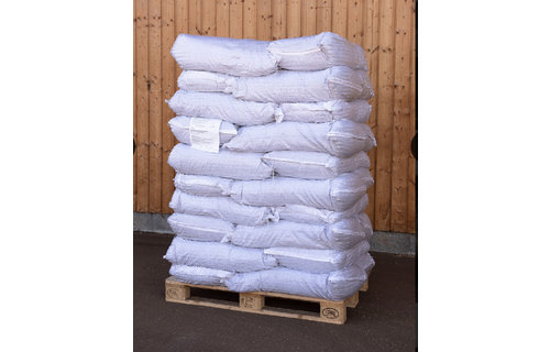 Paletten Sackware BIO-WALDBODEN Pferde-Einstreu Paletten Sackware BIO-WALDBODEN Pferde-Einstreu