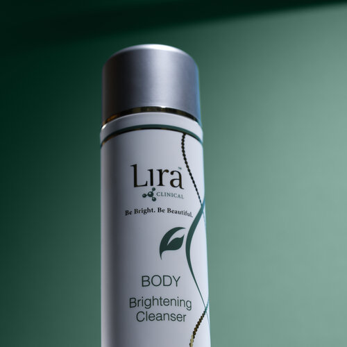  Lira Clinical Brightening Cleanser 