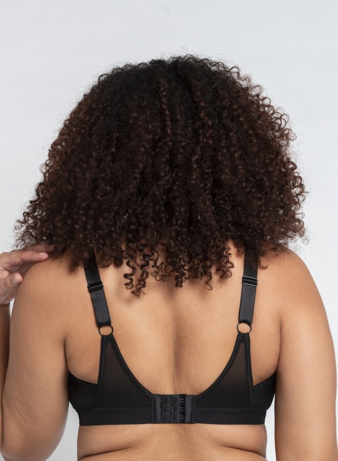 Get Up & Chill Bralette Zwart CK040110