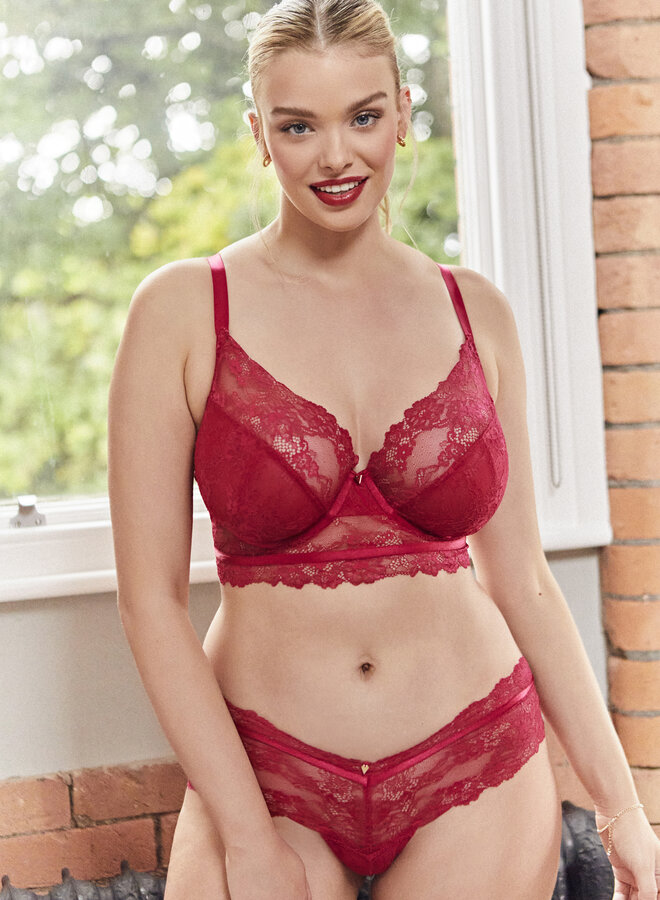 Hipster Selena Ruby Red 10624