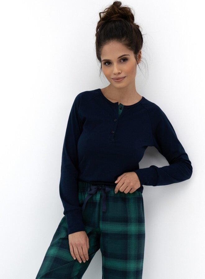 Pyjama Cassandra