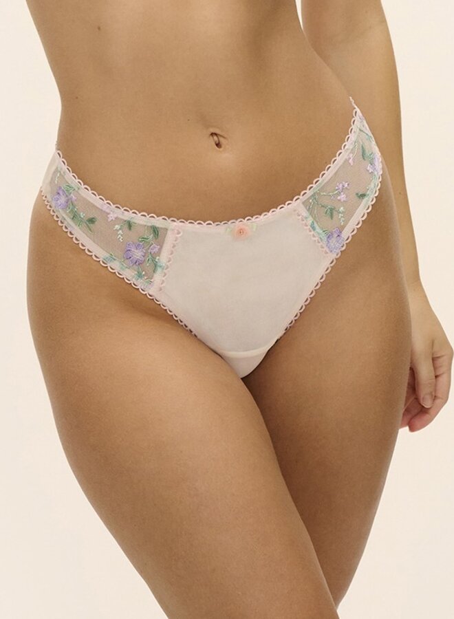 String Love Crush White Haze  AA403270