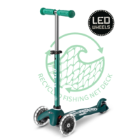 Mini Micro scooter Deluxe ECO LED - 3-wheel children's scooter - Green