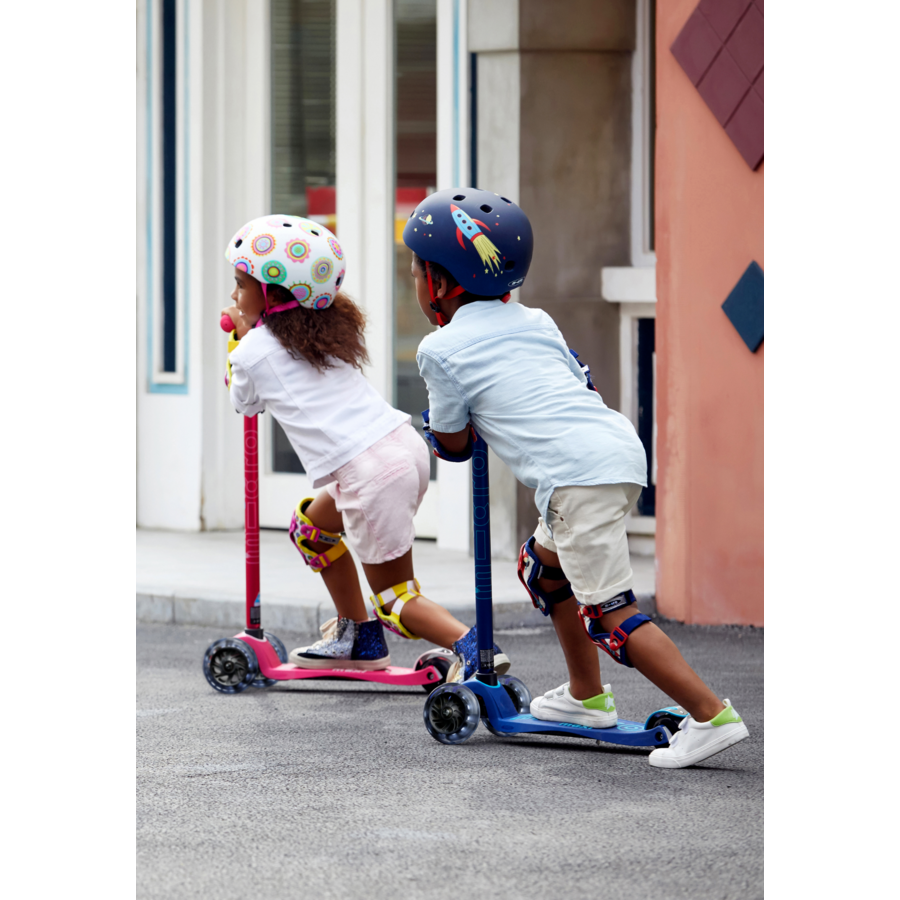 Maxi Micro scooter Deluxe LED - 3-wheel children's scooter - Dark Blue