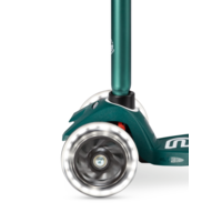 Maxi Micro scooter Deluxe ECO LED - 3-wheel children's scooter - Green