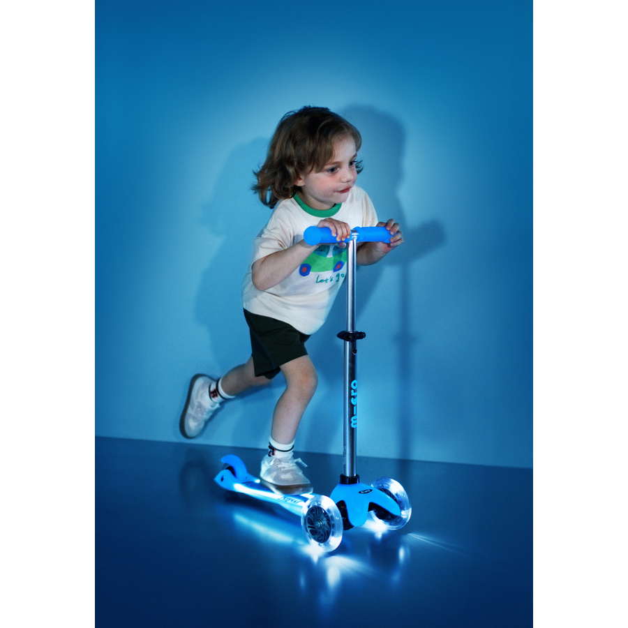 Mini Micro step Deluxe Glow Plus LED - 3-wiel kinderstep - Arctic Blauw