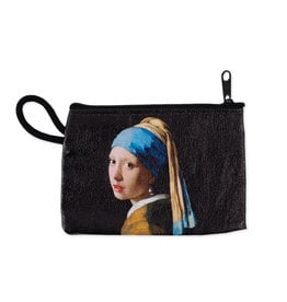 Wallet Girl with a pearl earring