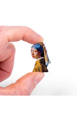 Pin Girl with a pearl earring