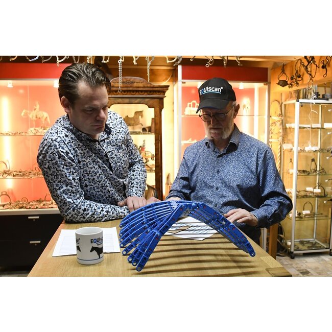 Saddle fitting consultation EQUIscan Topograph Pro