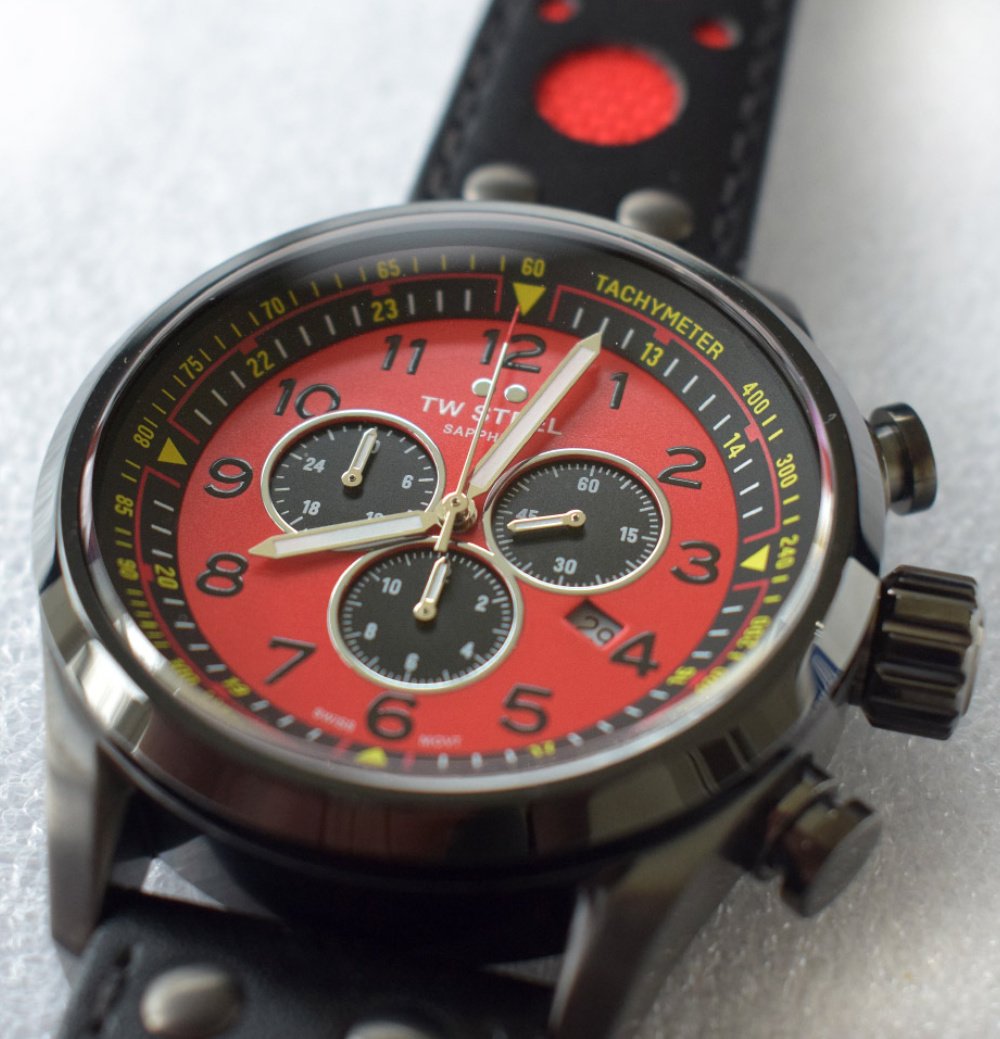 TW Steel Limited Edition van Tom Coronel Unieke rode kanjer - horloge