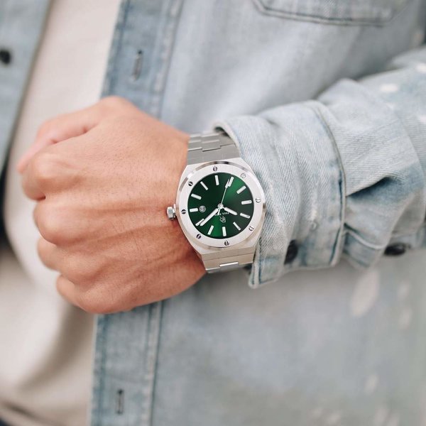 Paul Rich Paul Rich Signature Emperor's Emerald Staal PR68SGS horloge 45 mm