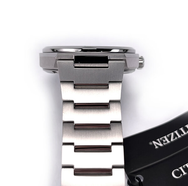 Citizen Citizen AW0130-85XC Zenshin Super Titanium horloge