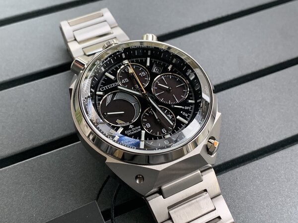 Citizen Citizen AV0080-88E Tsuno Super Titanium horloge DEMO