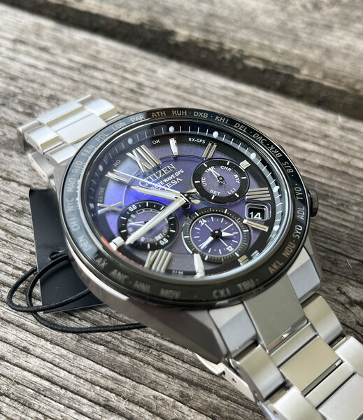 Citizen Citizen CC4075-50L Attesa Unite with Blue Limited Edition horloge