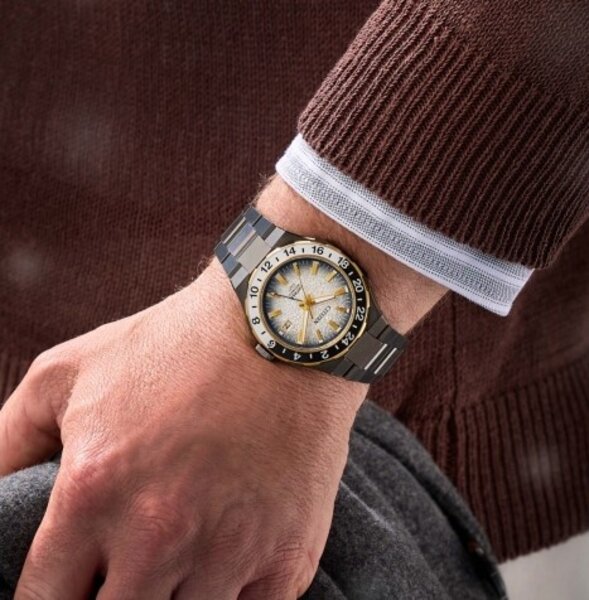 Citizen Citizen NB6035-55H Mechanical Series8 880 GMT Limited horloge