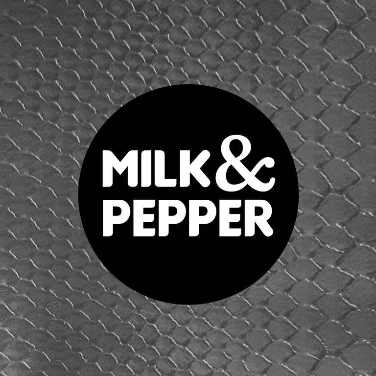 Milk & Pepper Collier Milk & Pepper Safira Gris