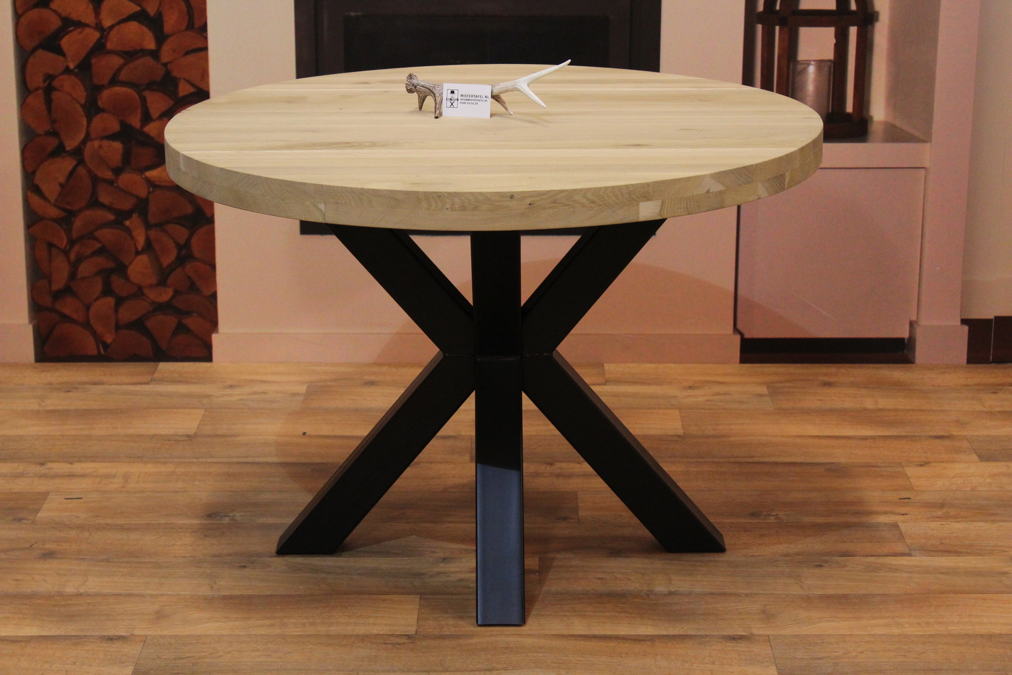 Ronde eettafel eiken hout dubbel X tafelonderstel Mistertafel