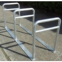 Fietsenrek met 3 beugels 2000 x 600 x 800 mm + tussenbuis