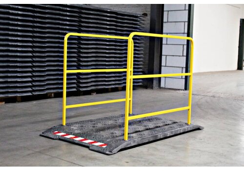 Loopbrug Economy met handrail geel 