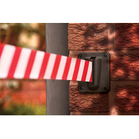 SKIPPER muurset 9 meter met muurbeugels en Skipper XS afzetlinthouder - Rood/wit