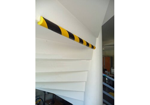 Mousse de protection d'angle arrondi - Ø 40mm - 25x25mm opening x 750 mm - jaune/noir 