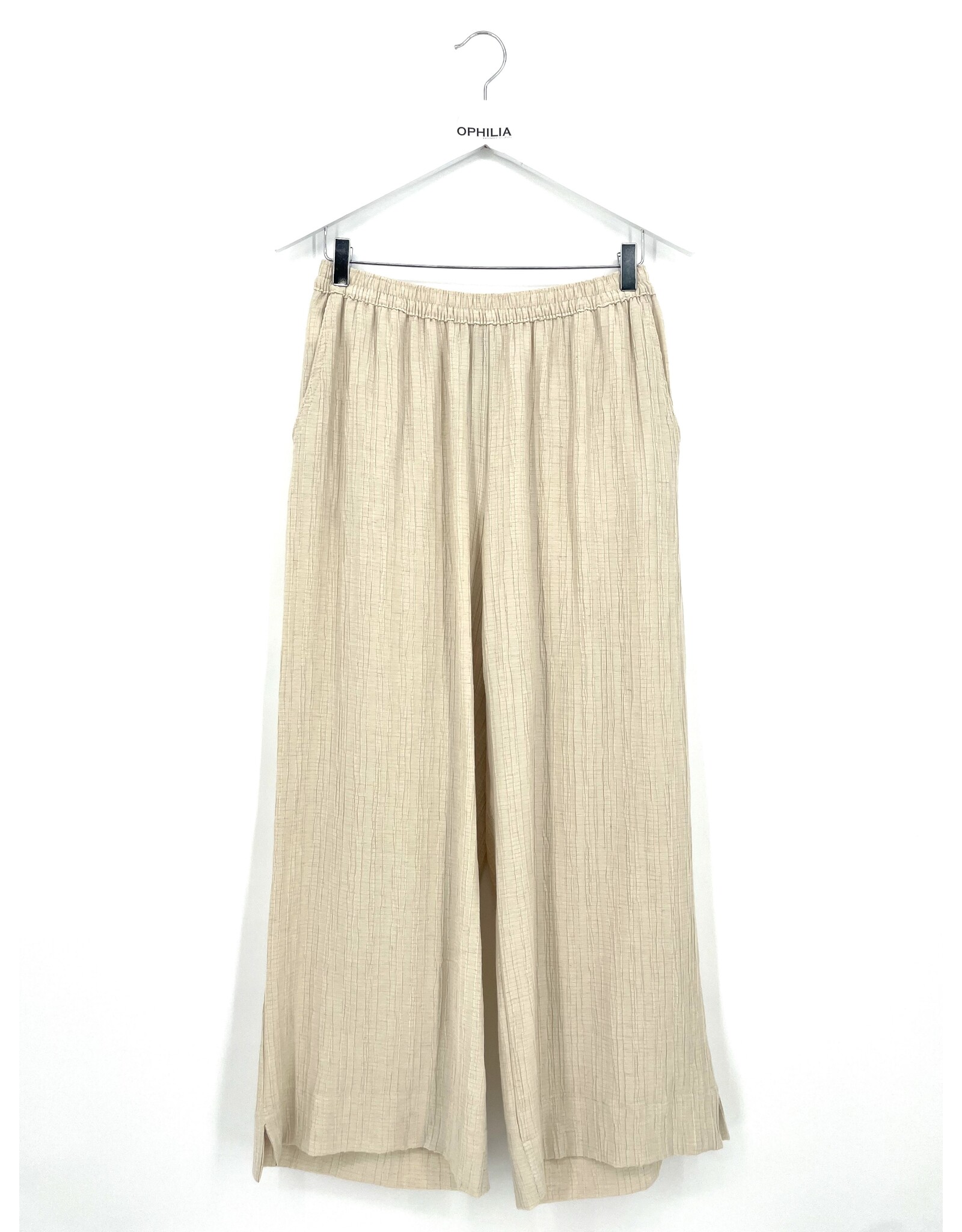 Ophilia Koko 25S  structure