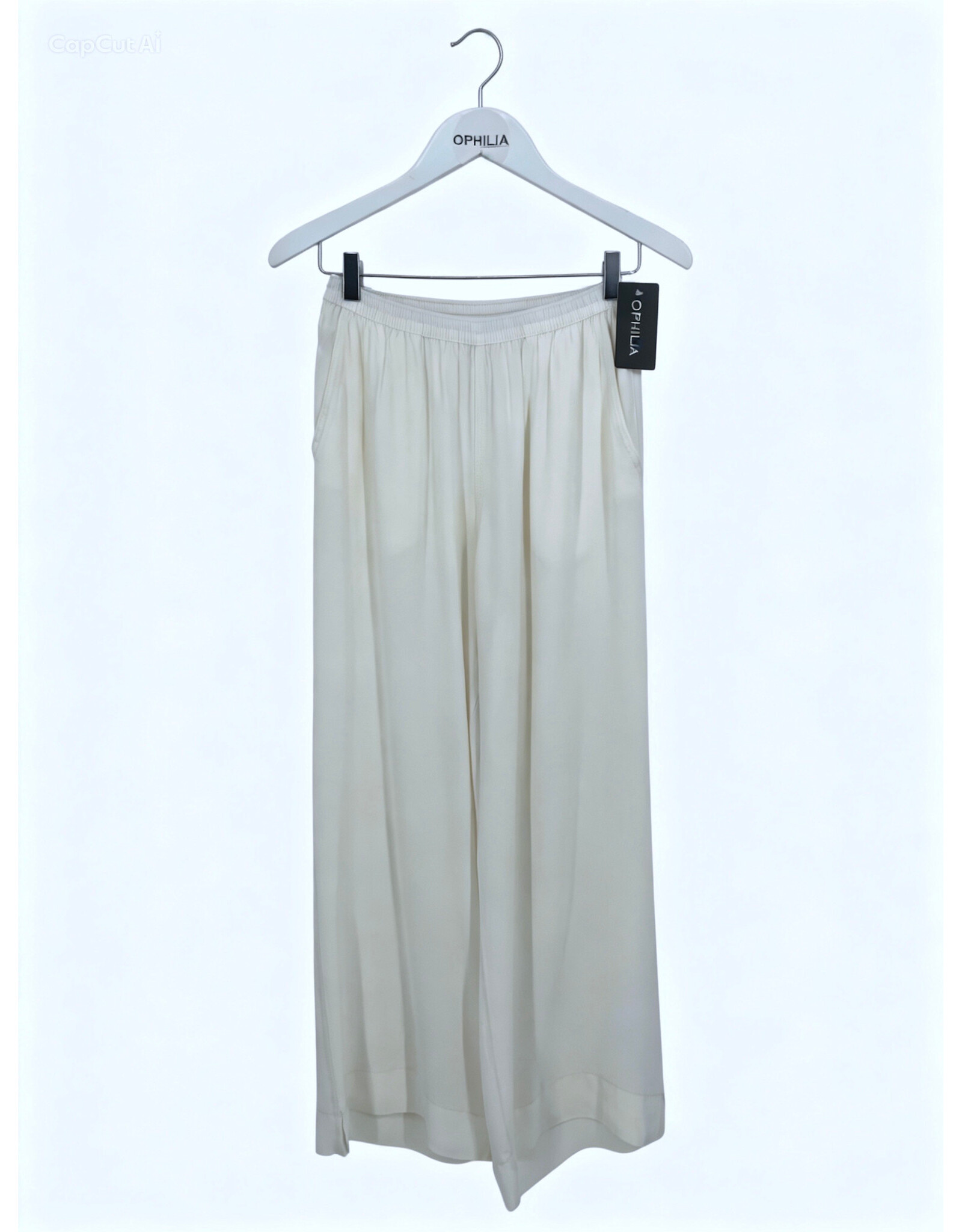 Ophilia Koko 26S G&D satin