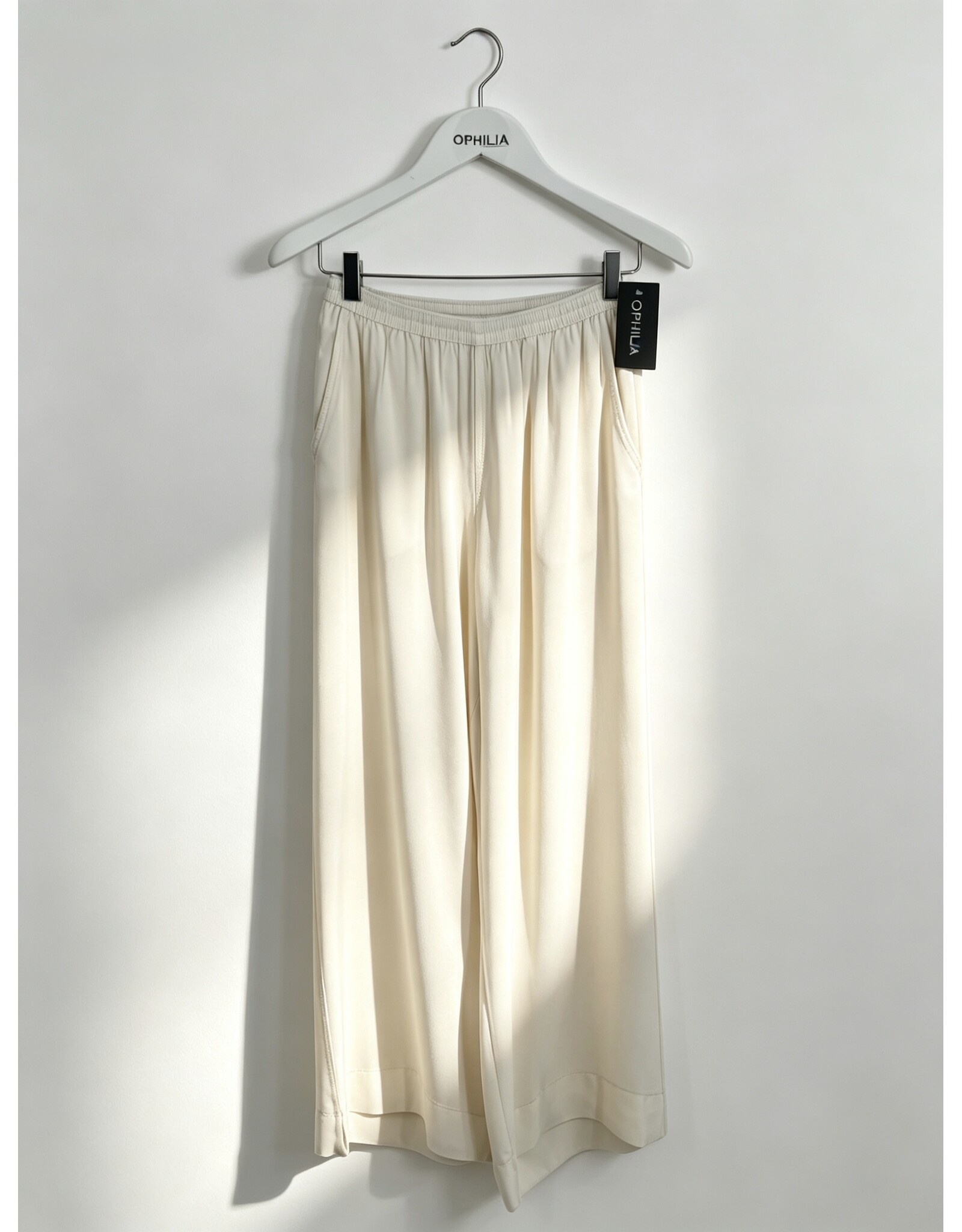 Ophilia Koko 26S G&D satin