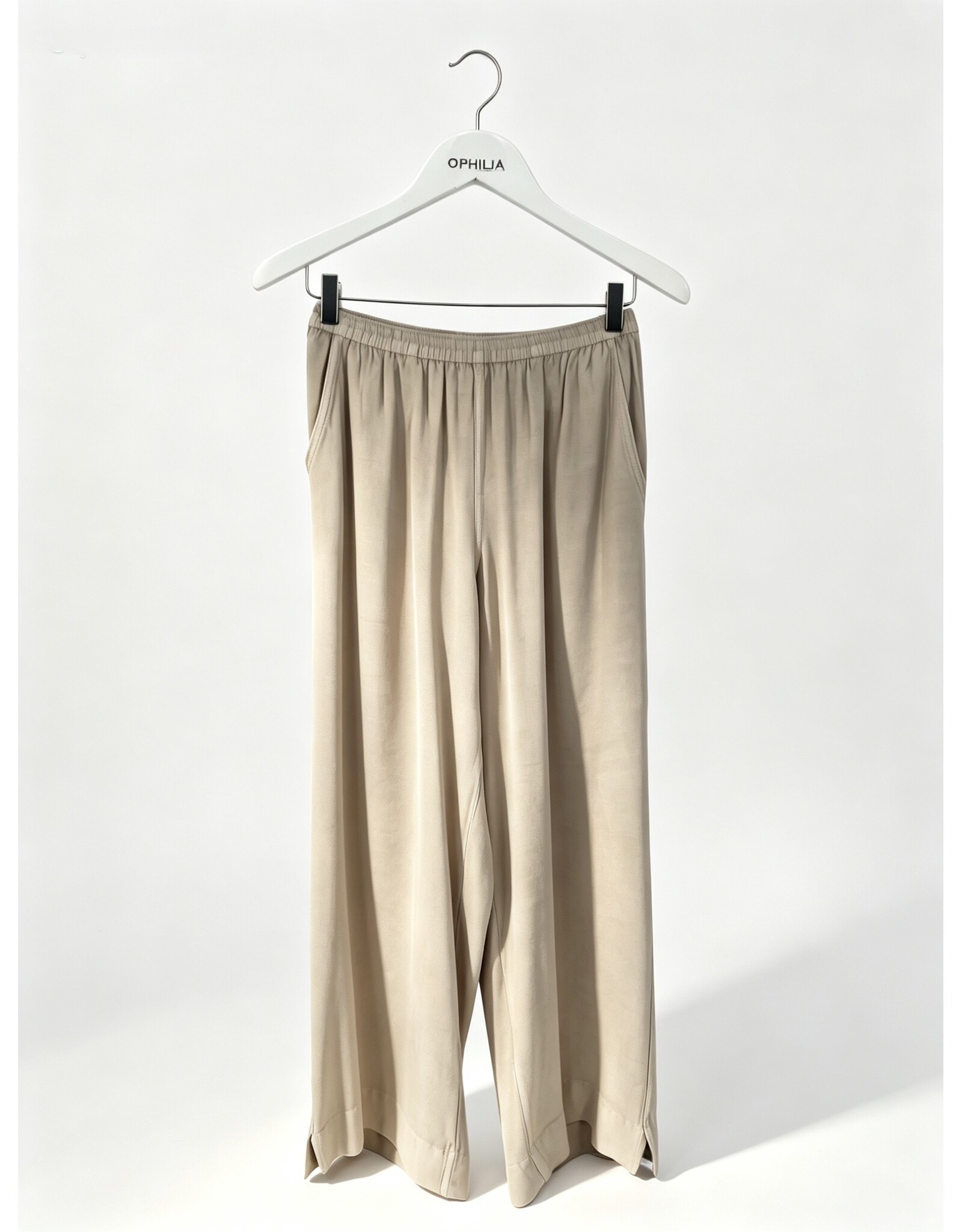 Ophilia Koko 26S G&D satin