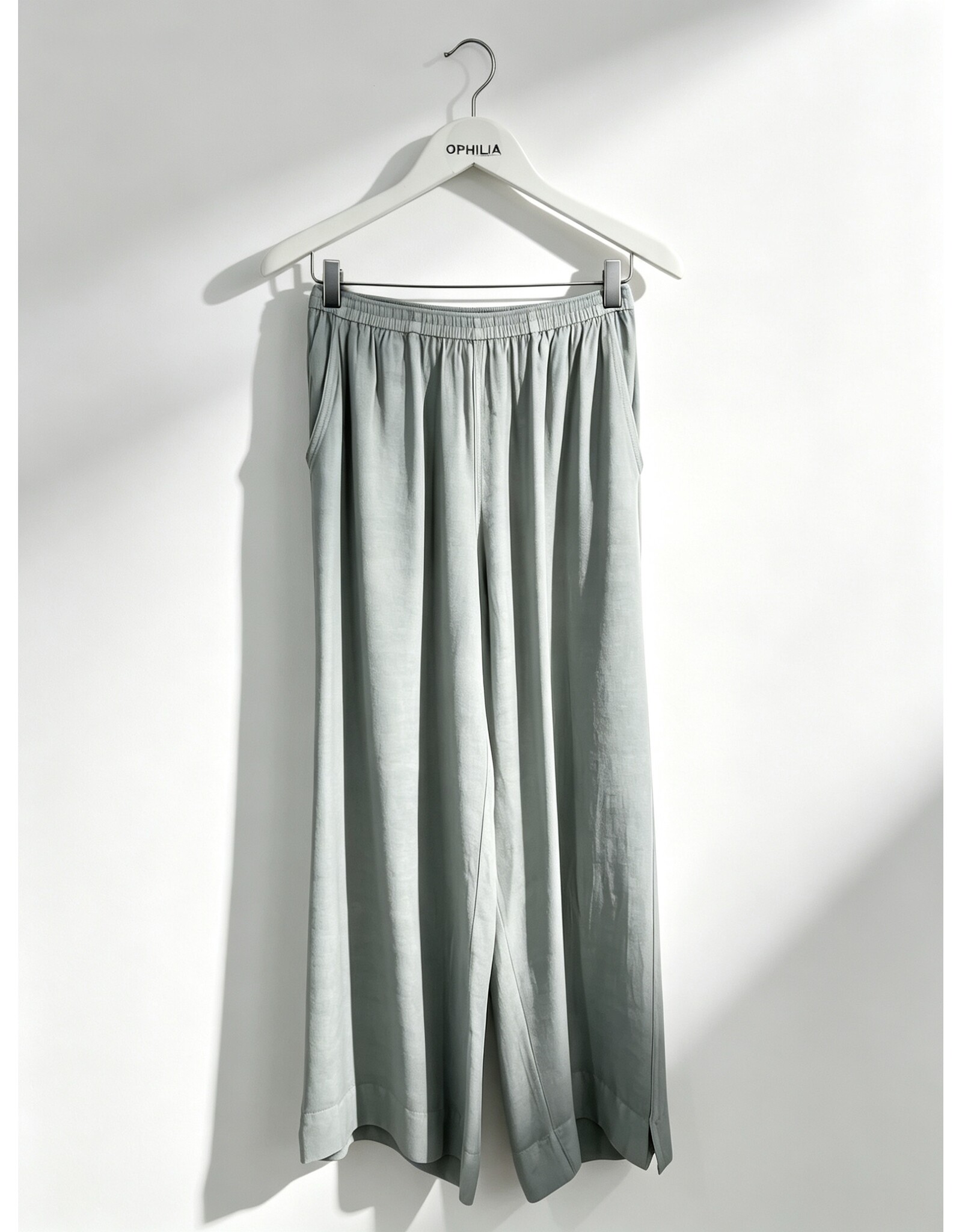Ophilia Koko 26S G&D satin