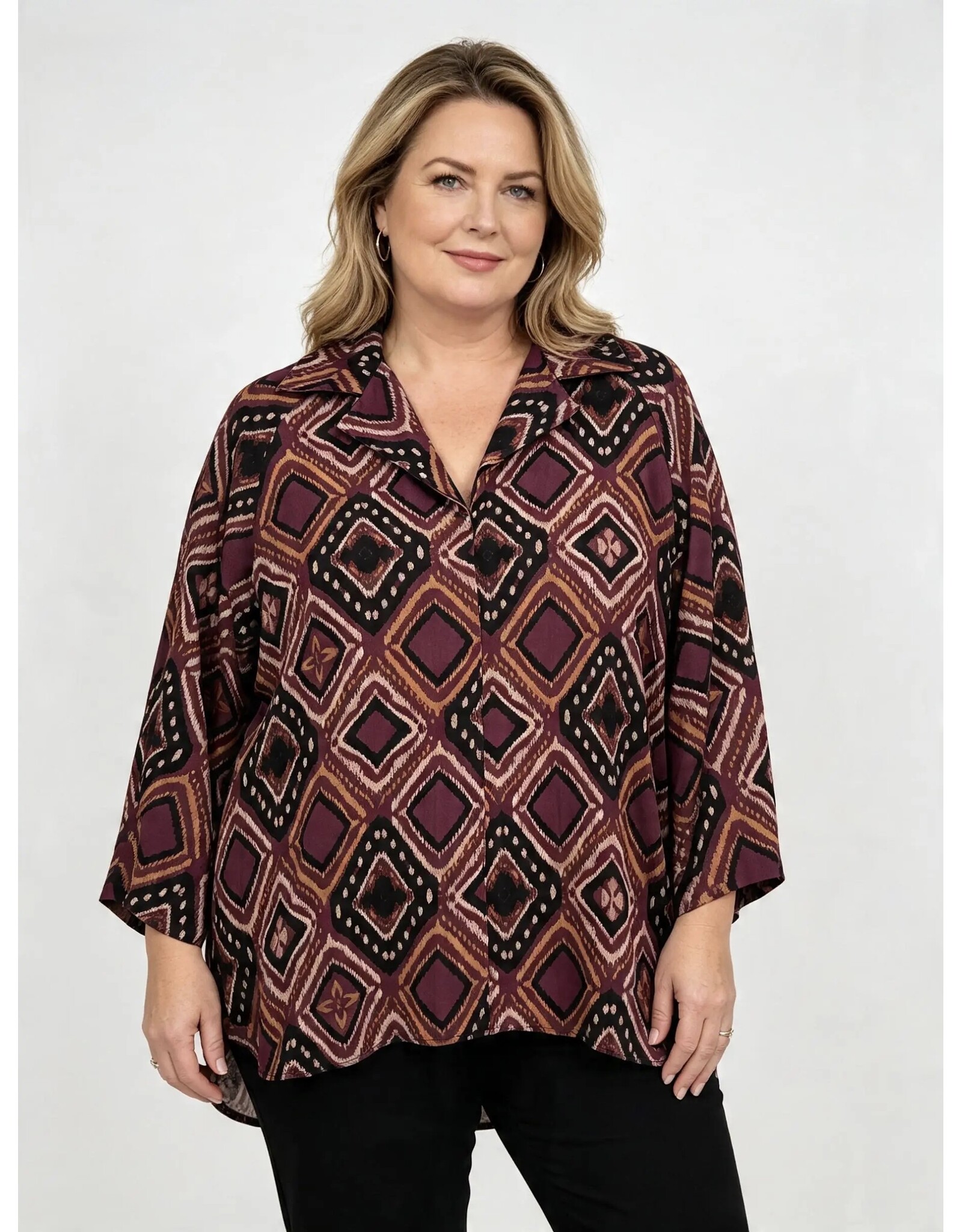 Ophilia Lucy 26W  satin dessin inka plum