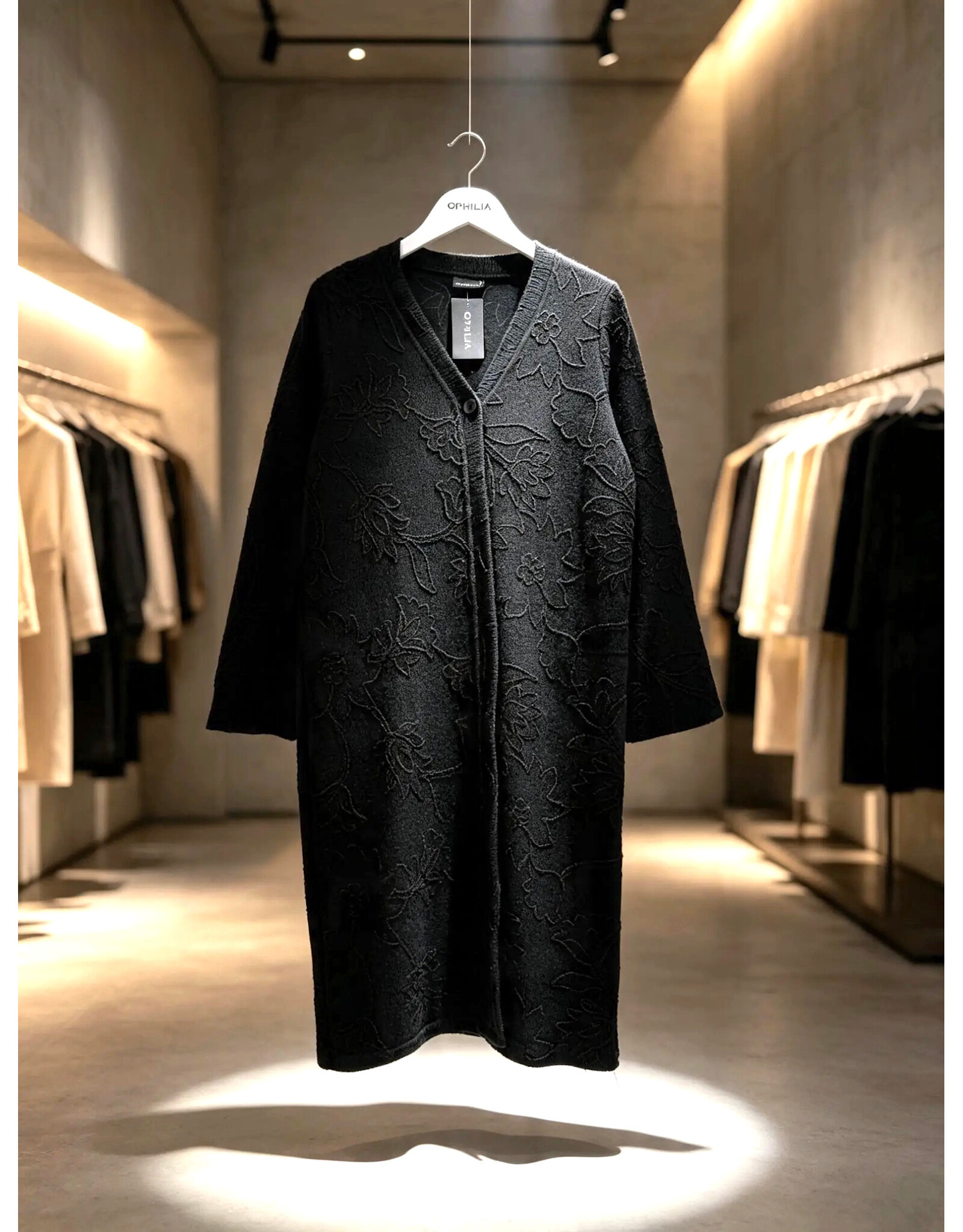 Ophilia Joke 26W  embroderd knit black