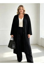 Ophilia Joke 26W  embroderd knit black