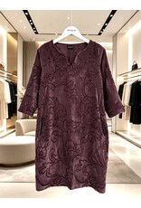 Ophilia Yara 26W  Embroderd stretch velvet plum