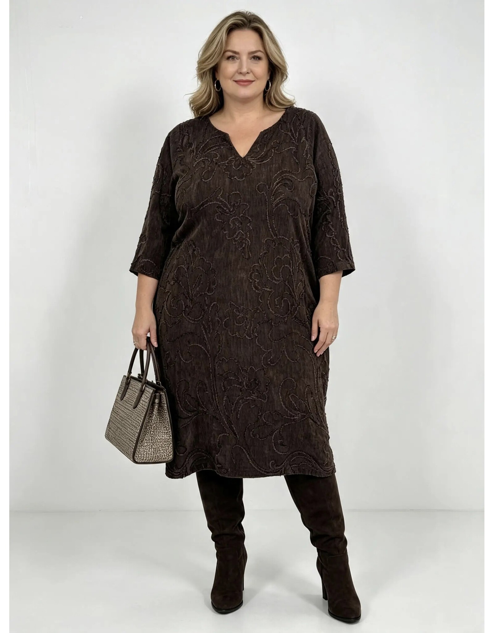 Ophilia Yara 26W  Embroderd stretch velvet choco