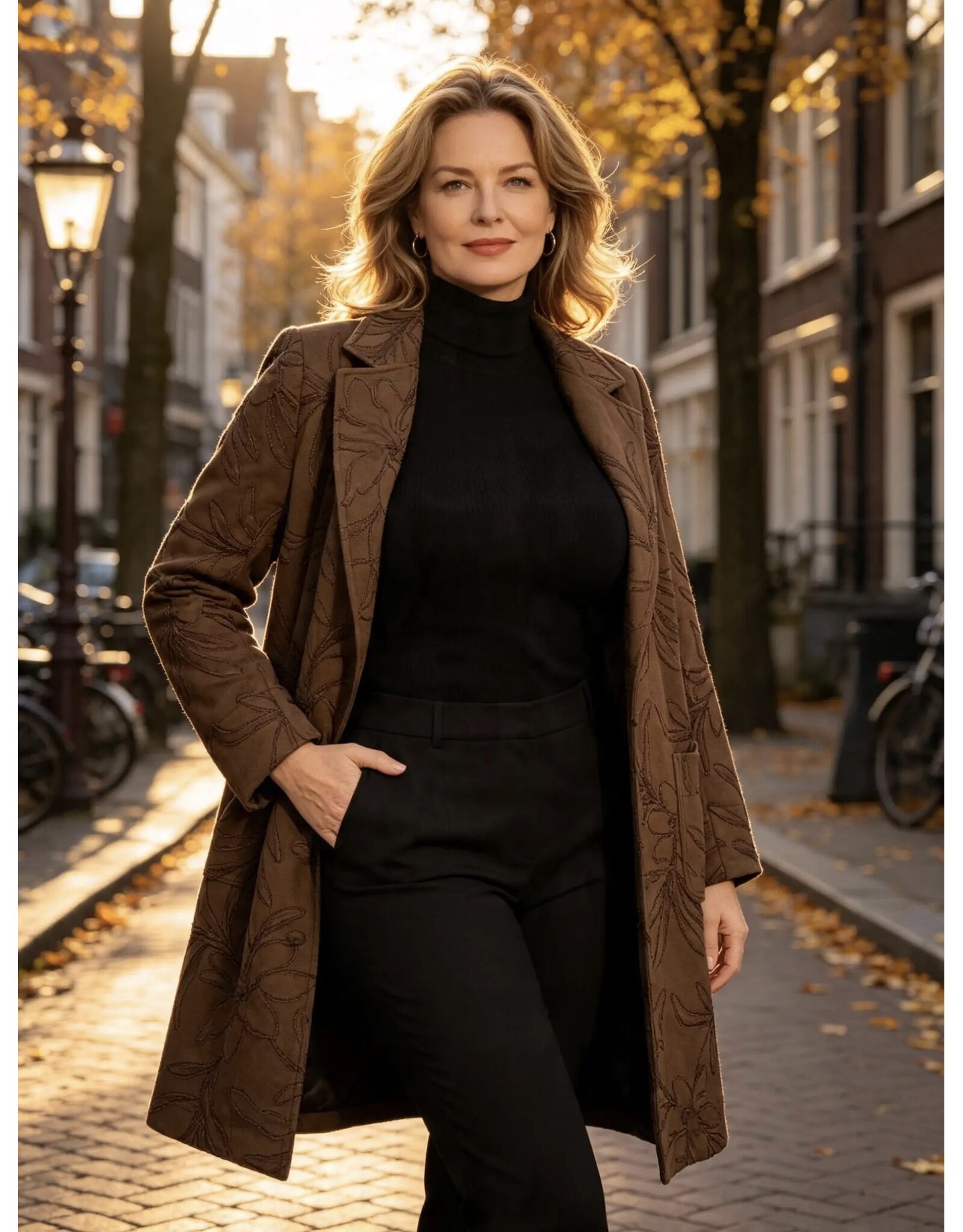Ophilia Nora 26W embroderd suede tabac