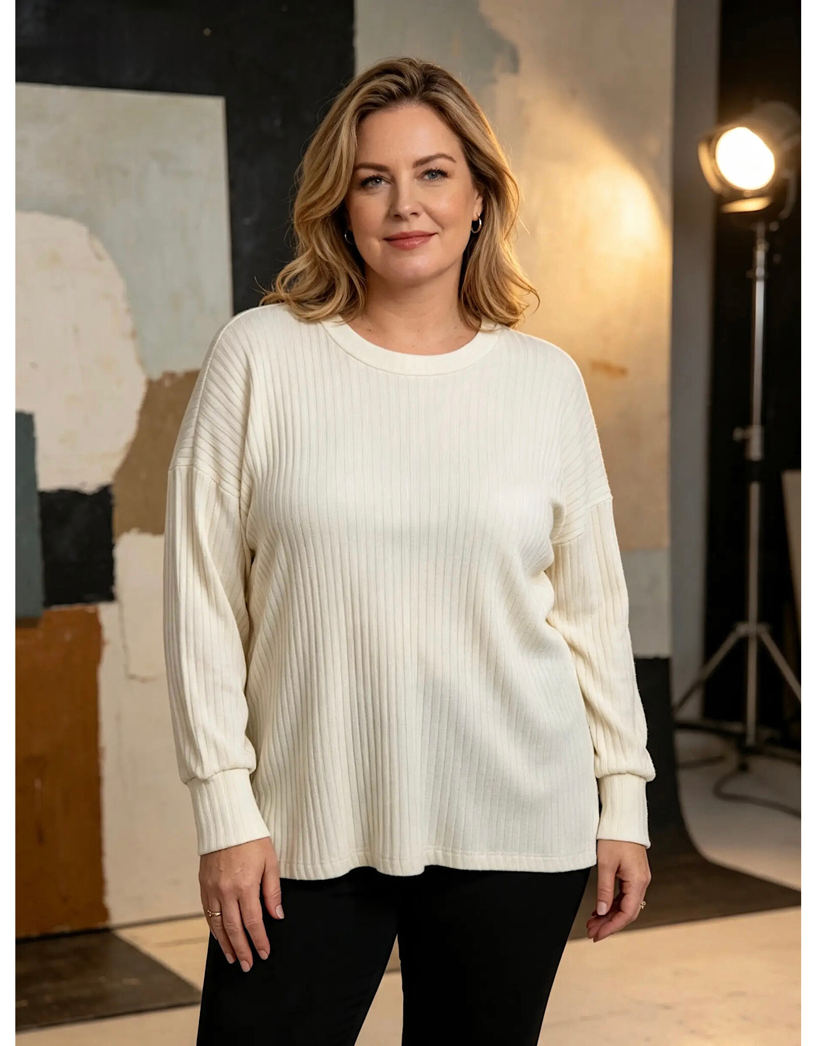 Ophilia Nina 26W  viscose knit off white