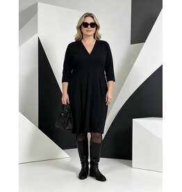 Ivy  26W  travel black