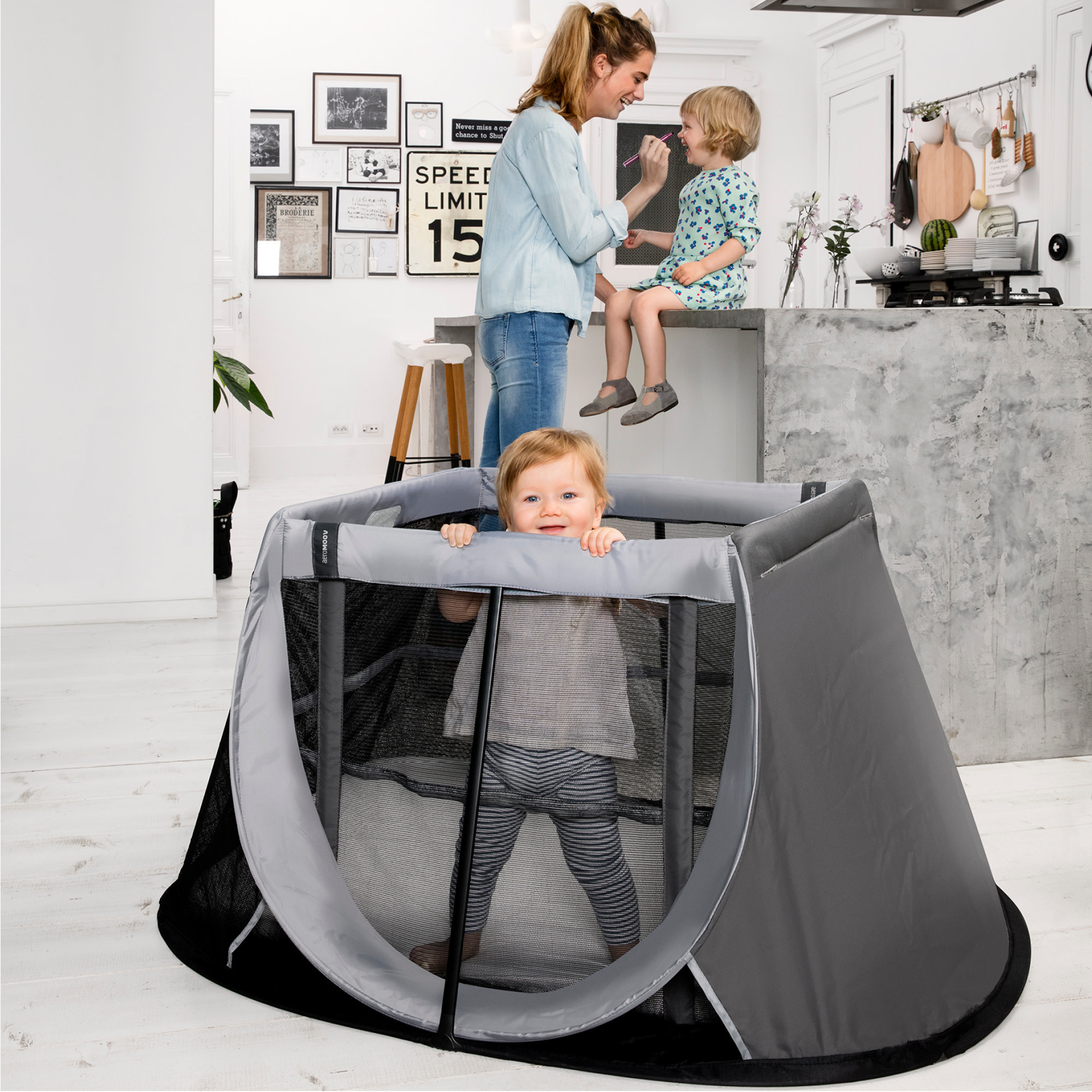 instant travel cot aeromoov