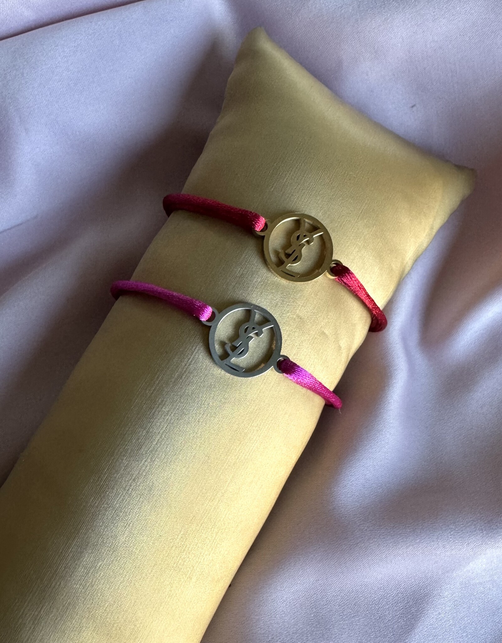 Saint Armbandje Met Touwtje