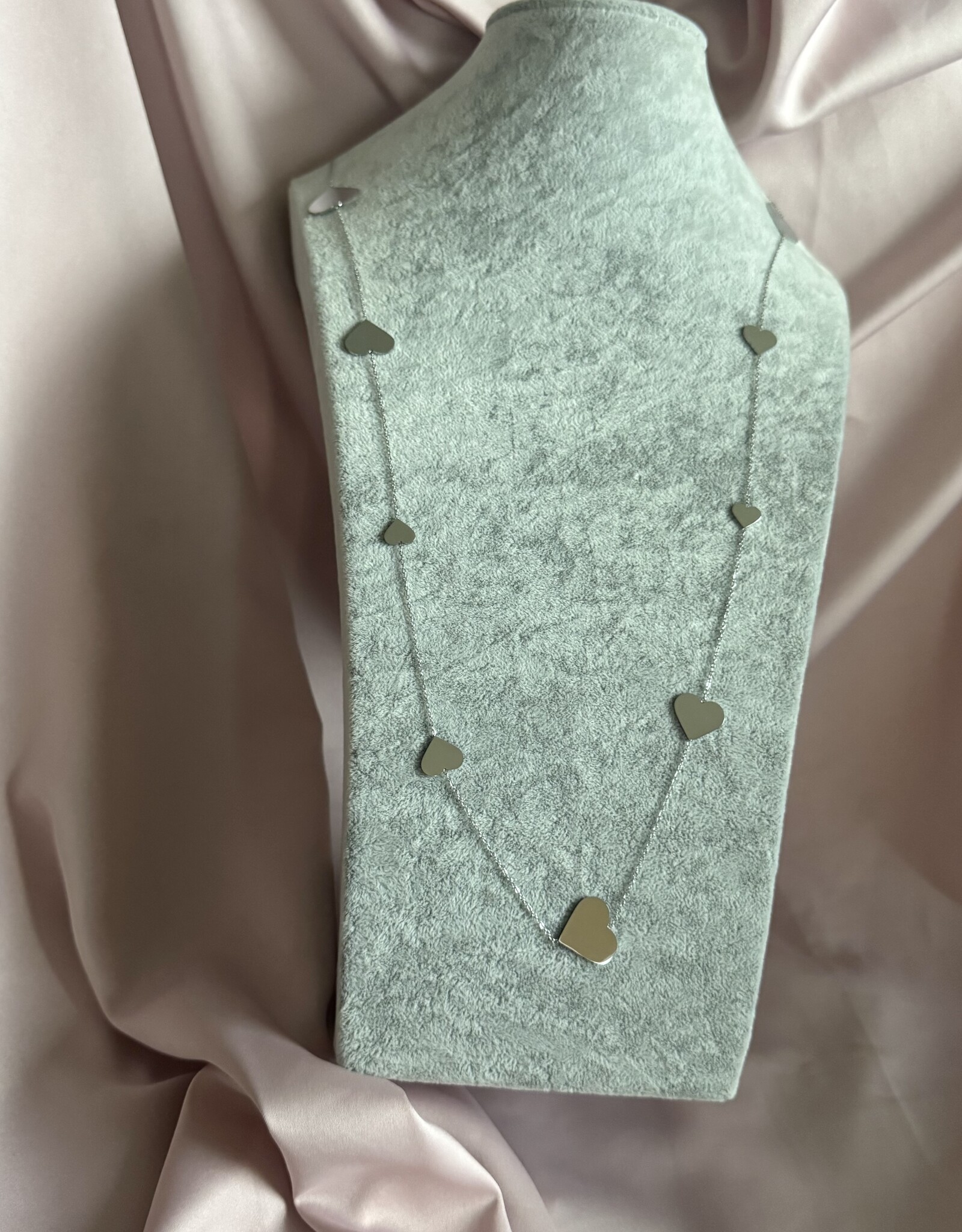 Lange Ketting Met Grote En Kleine Hartjes