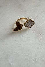 Lucky Ring Met Klaver En Vlinder