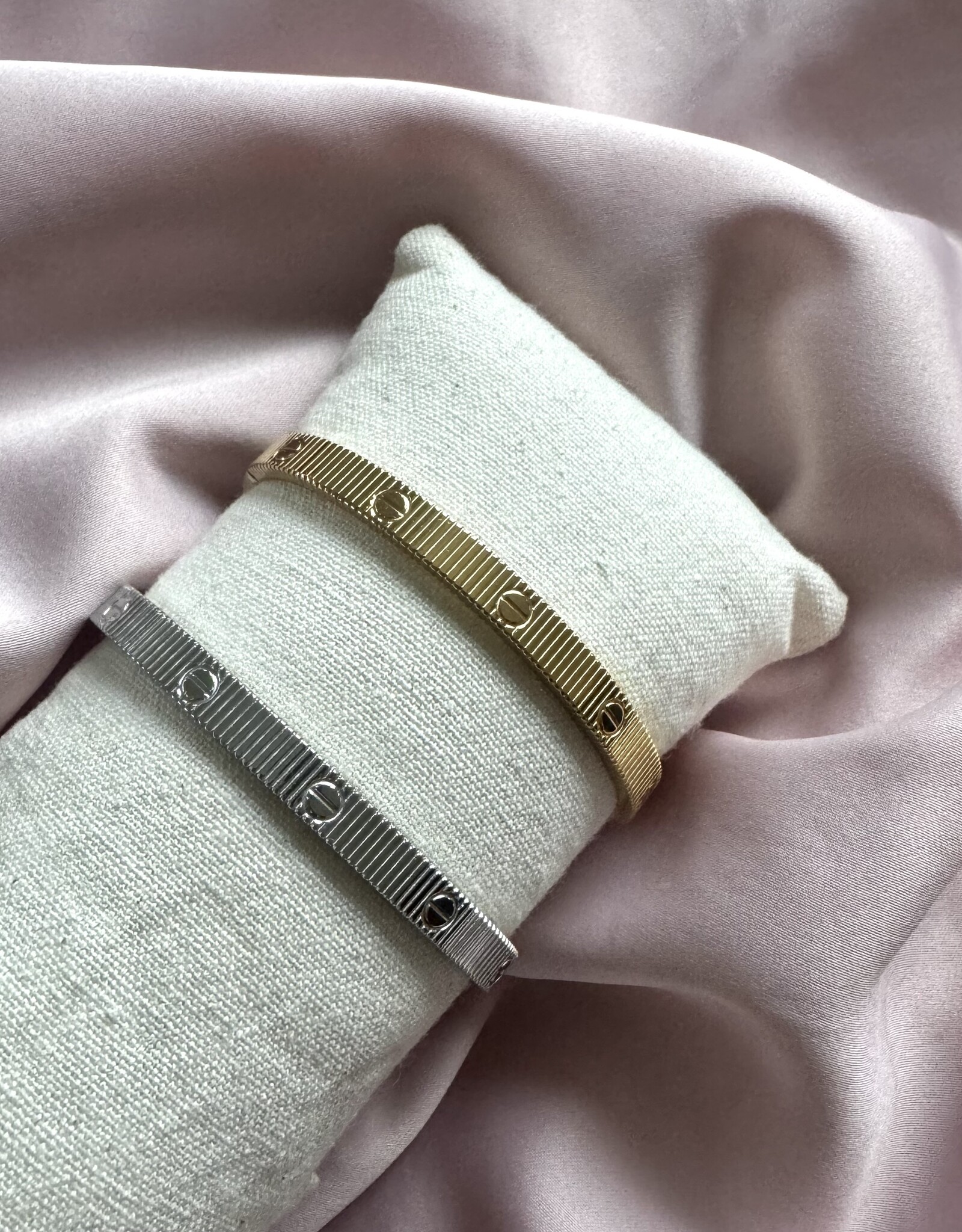 Love Armband Limeted