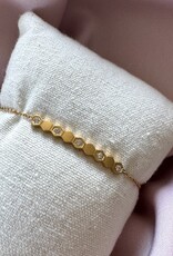 Goud Armbandje Met Steentjes